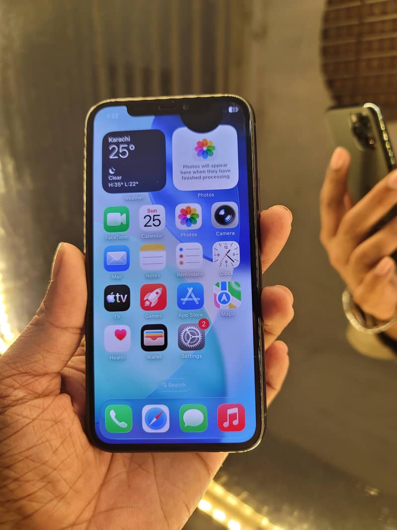 Apple iPhone 11 Pro 3