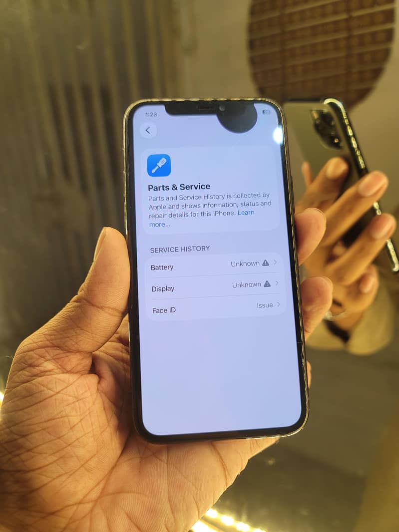 Apple iPhone 11 Pro 4