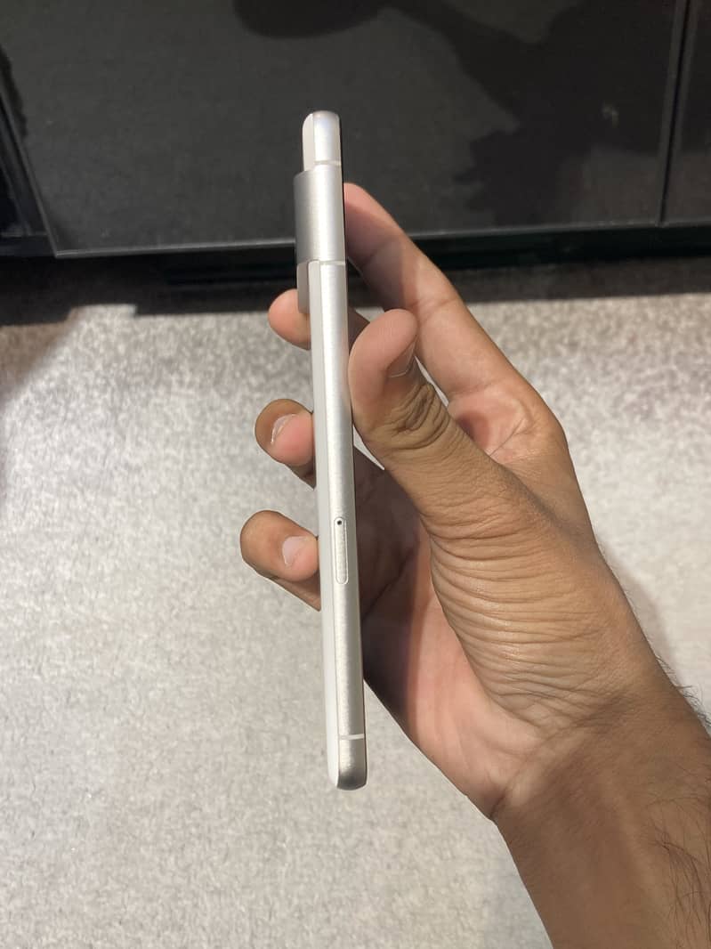 Google Pixel 7 6