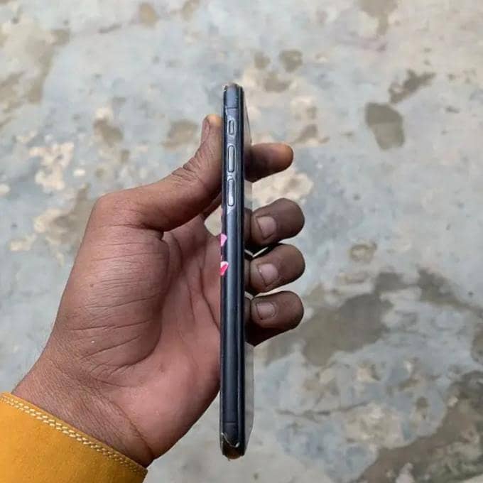 Apple iPhone X 2