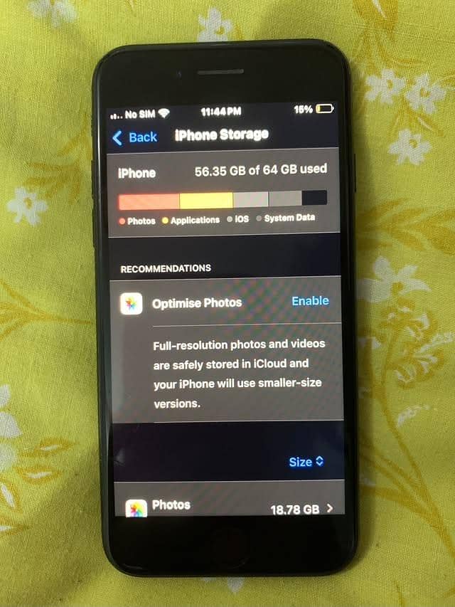 Apple iPhone SE 0