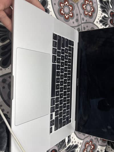Macbook pro 2019 16 inches for sale lush condition  16/512 gb