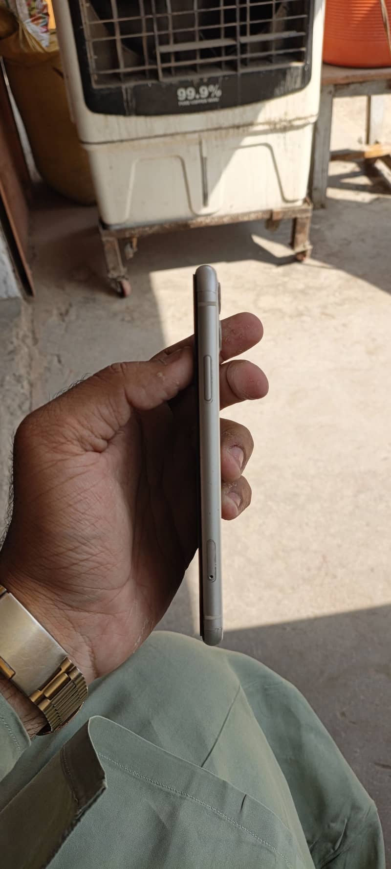 Apple iPhone 11 3