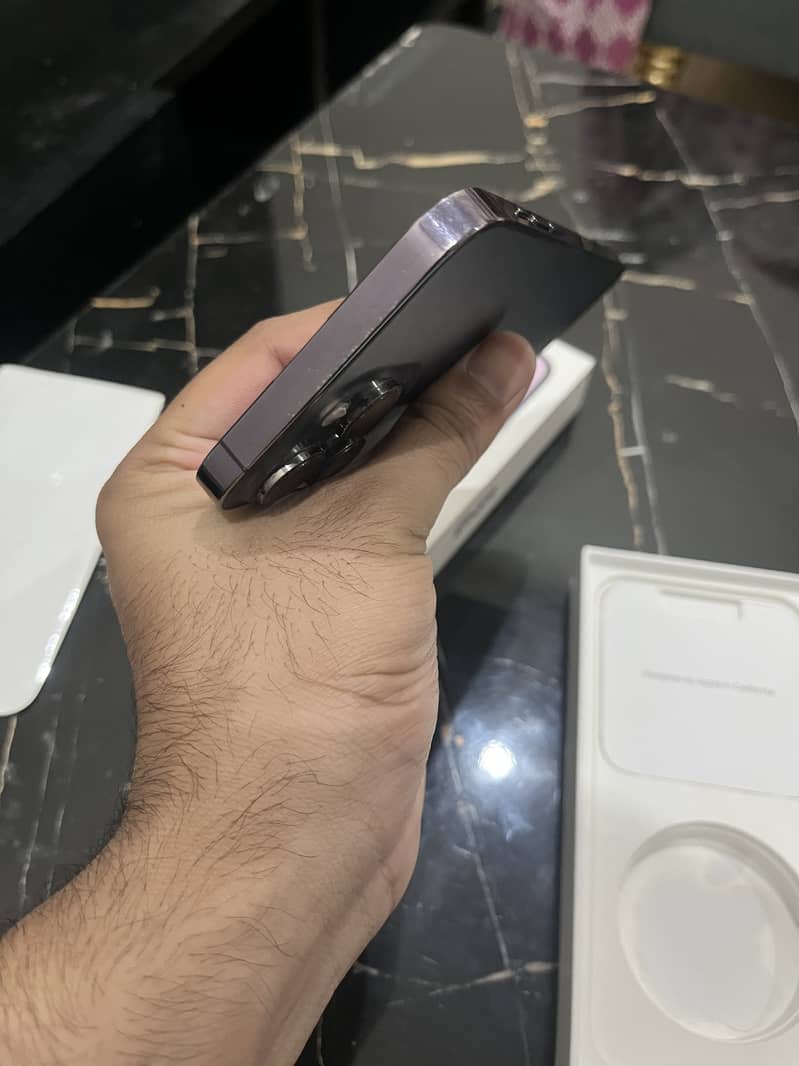 Apple iPhone 14 Pro Max 4