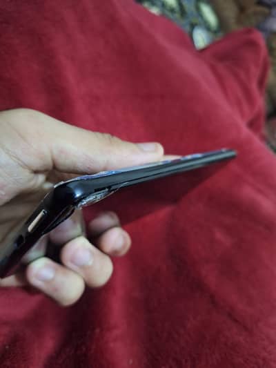 samsung galaxy S21 ultra-form screen not working & back glass broken