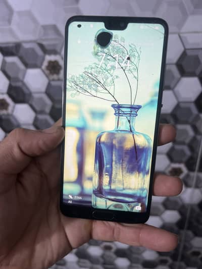 Huawei P20 (128 gb)