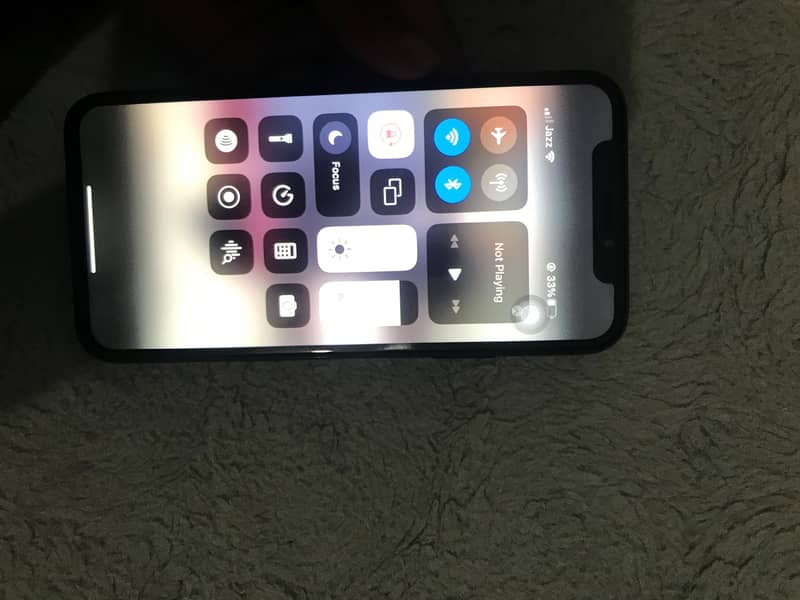 Apple iPhone X 4