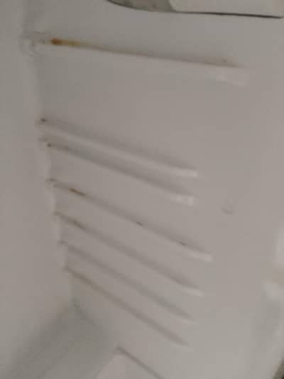 refrigerator for urgent sale due to house shifting