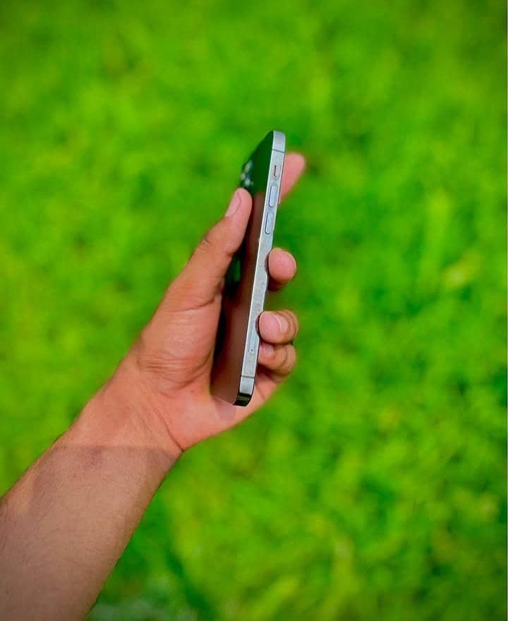 Apple iPhone 12 Pro 1