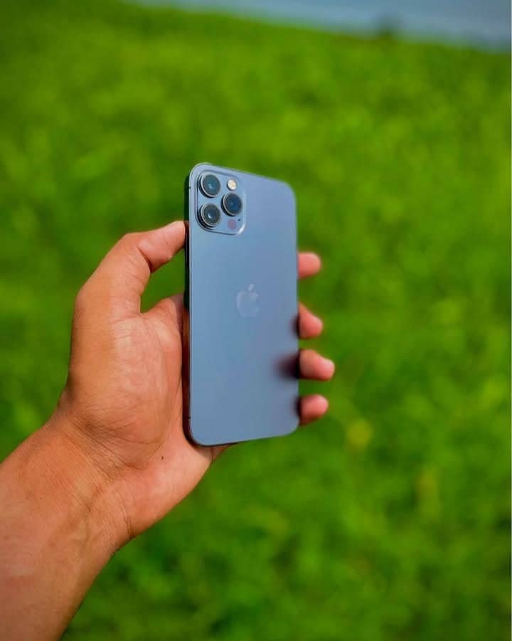 Apple iPhone 12 Pro 4