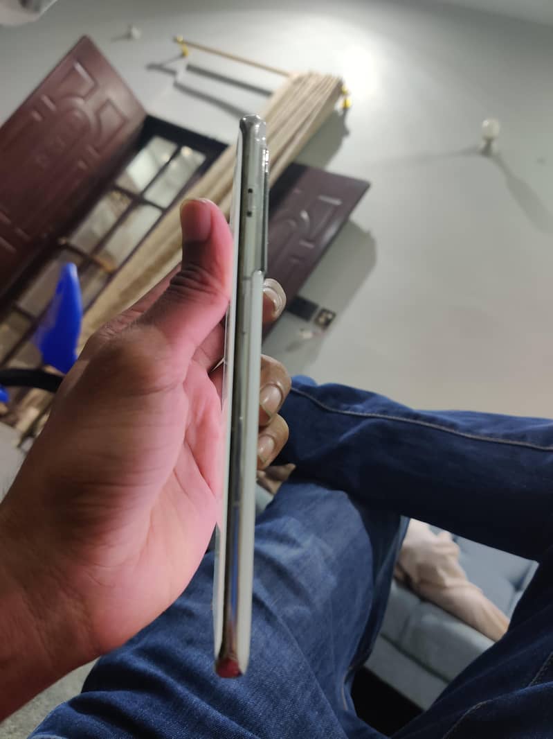 One Plus 10 Pro 3