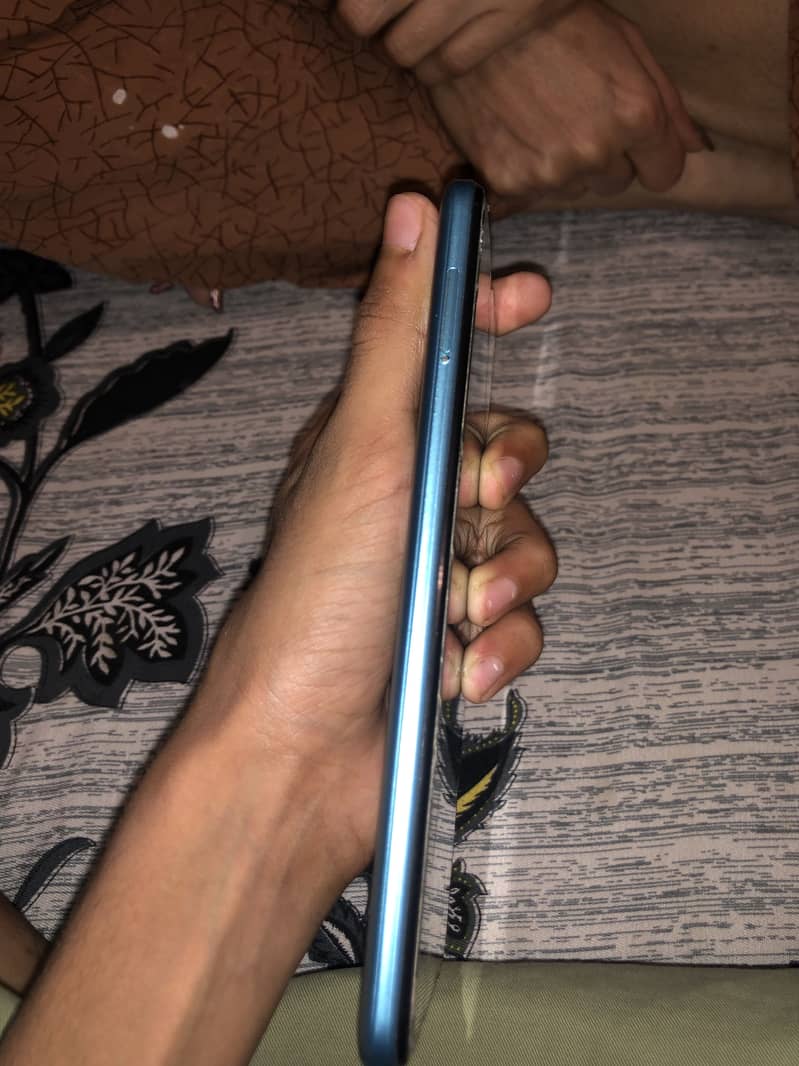 Techno spark 8c 3