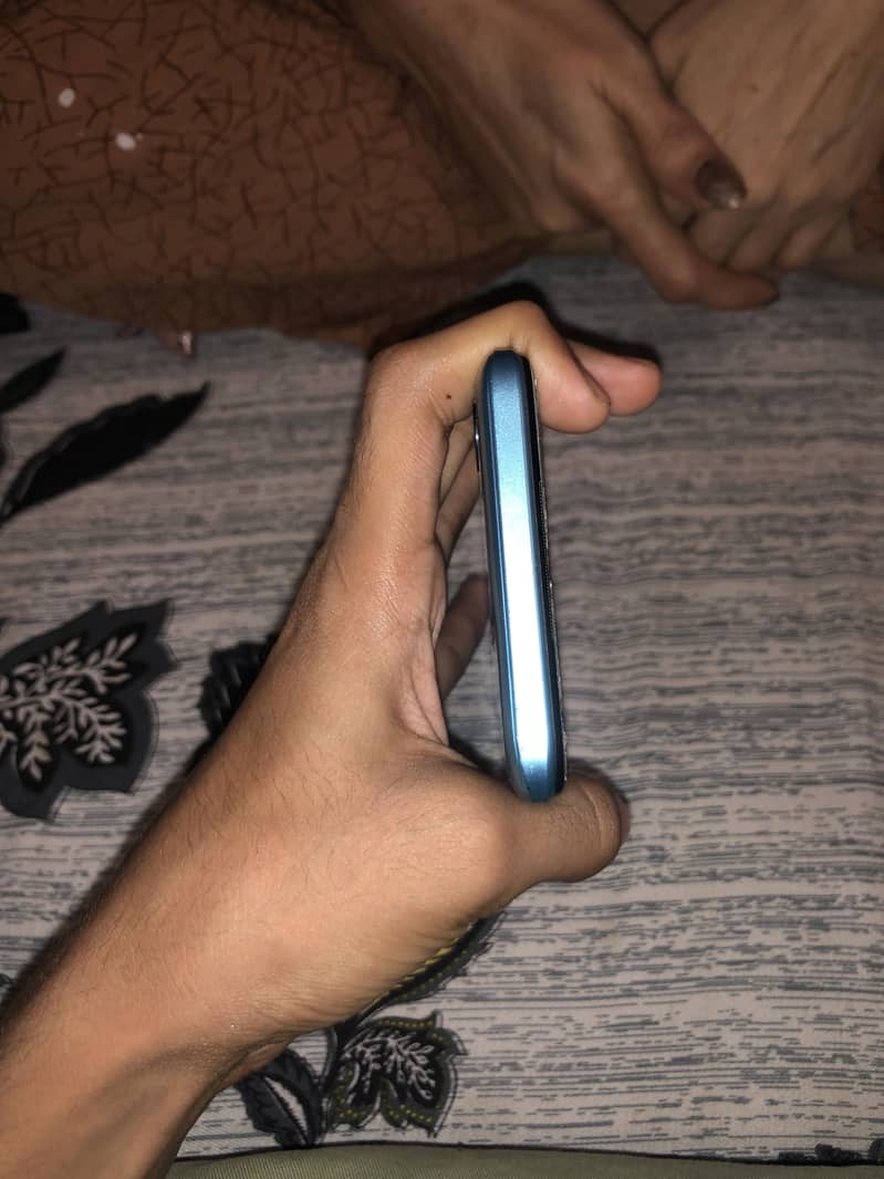 Techno spark 8c 5