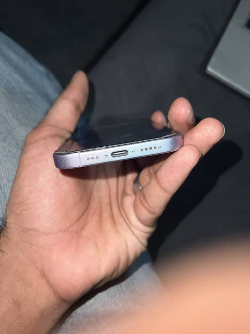 Apple iPhone 17 JV 10/10 condition 4