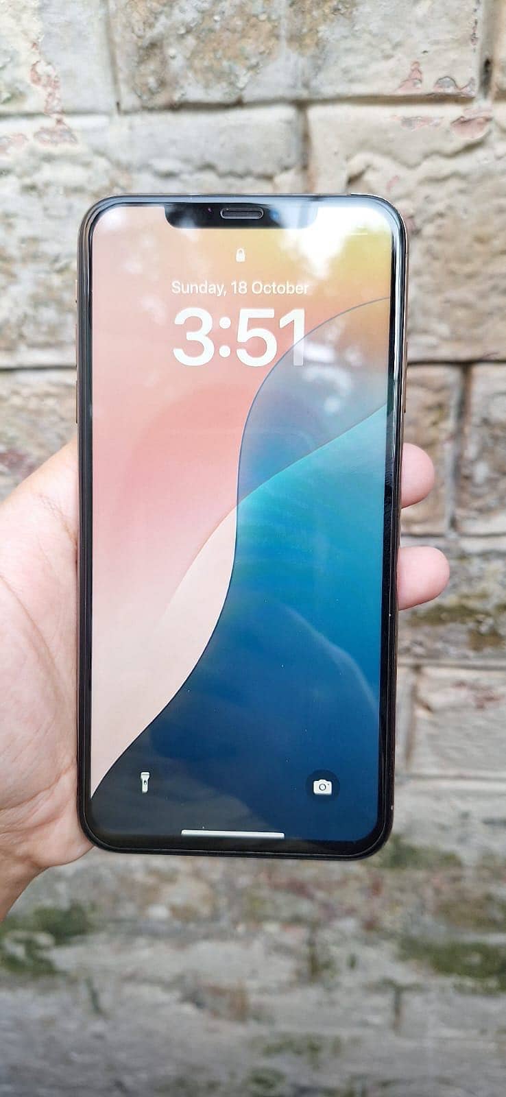Apple iPhone XS Max 4