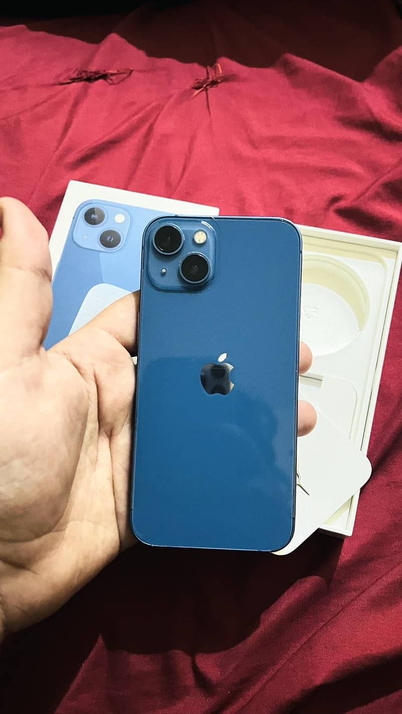 Apple iPhone 13 2
