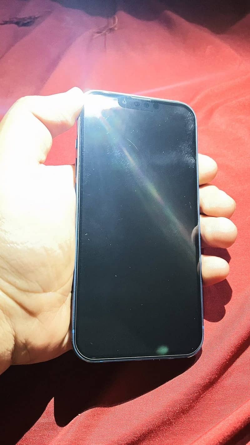 Apple iPhone 13 3