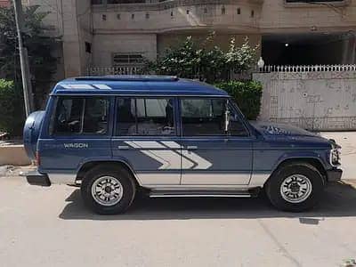 Mitsubishi Pajero (Jeap, Suv)