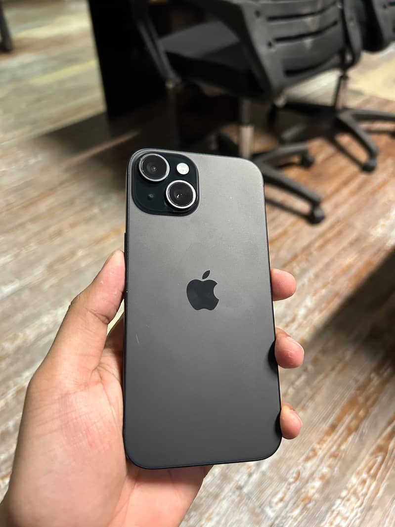 Apple iPhone 15 6