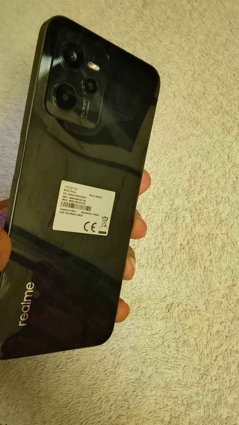 Realme C35 3