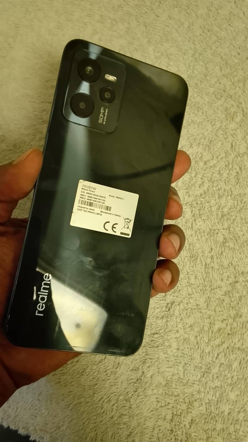 Realme C35 6