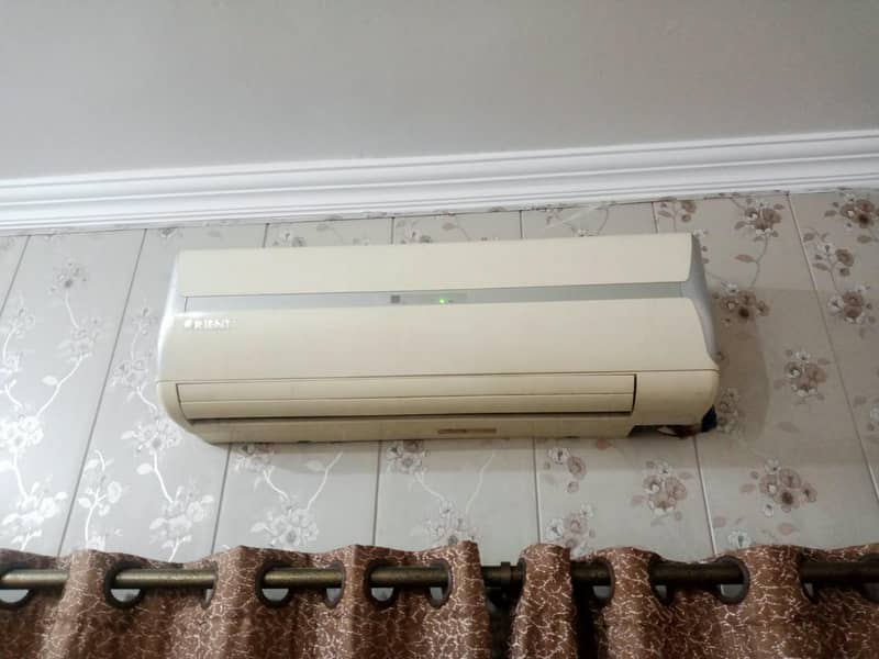 ORIENT 1 TON AC 0
