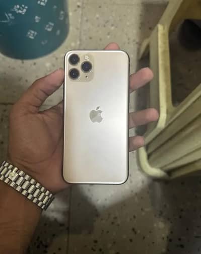 Apple iPhone 11 Pro 256GB  Sim be Chala rha ha