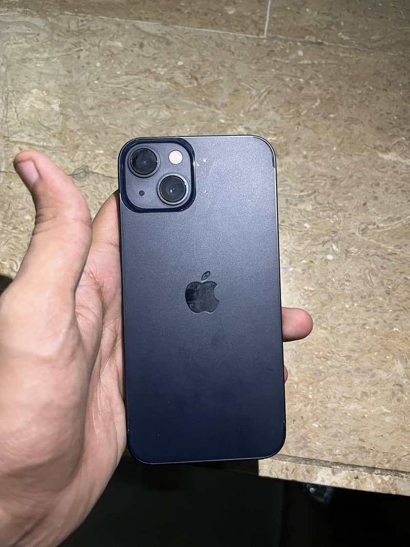 Apple iPhone 13 2