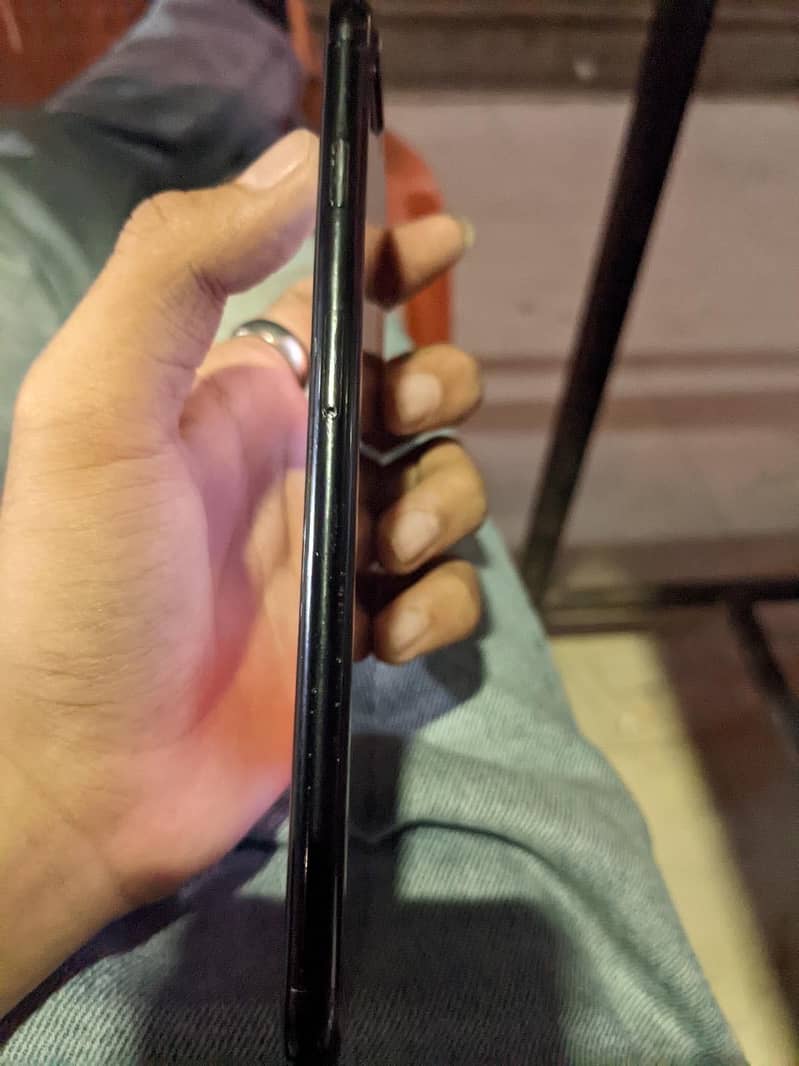 Apple iPhone 7 Plus 5