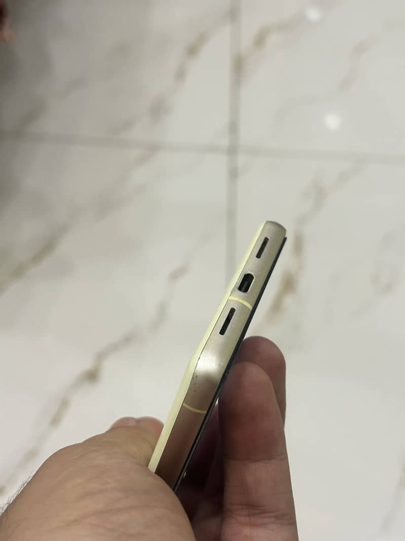 Google Pixel 7 3