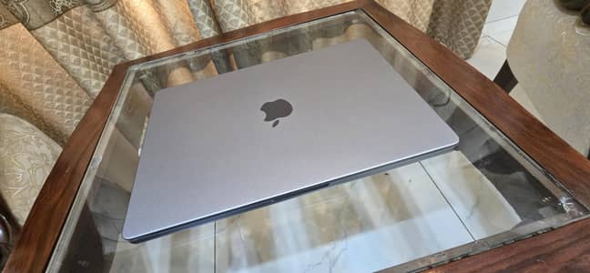 MacBook Pro M1, 2021
