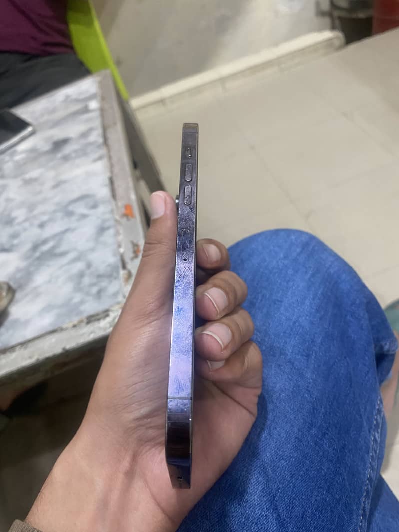 Apple iPhone 14 Pro Max 5