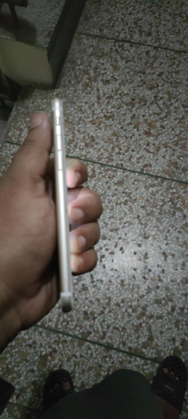 Apple iPhone 6S 1