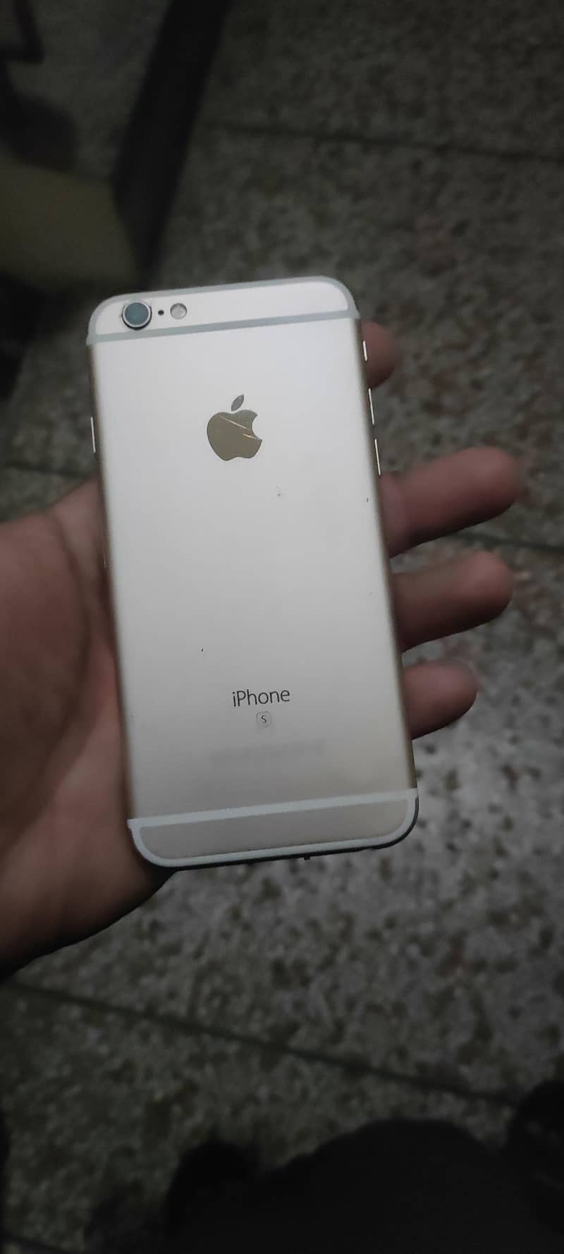 Apple iPhone 6S 3