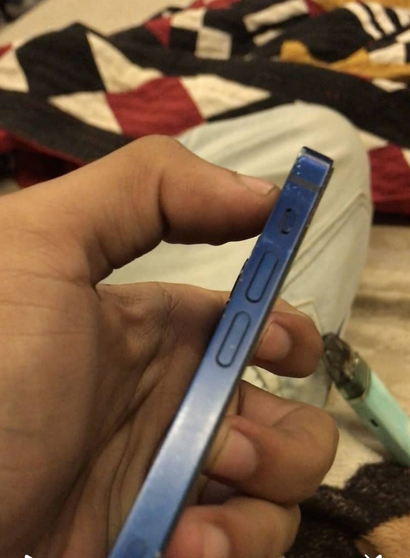 Apple iPhone 12 mini 1