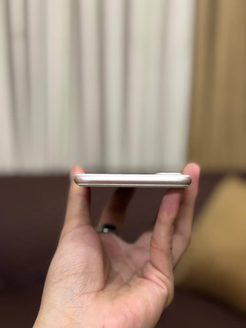 Apple iPhone 7 Plus pta 1