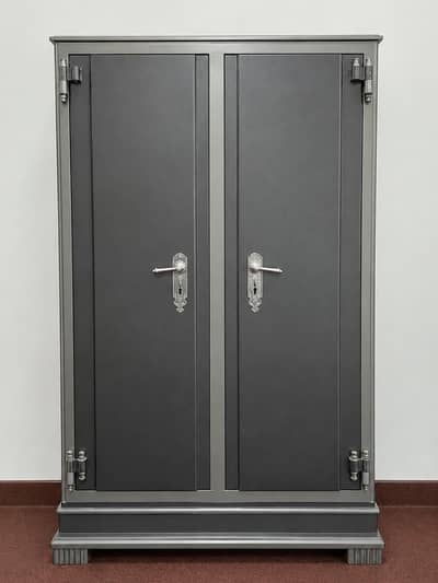 Double Door Safe Almari