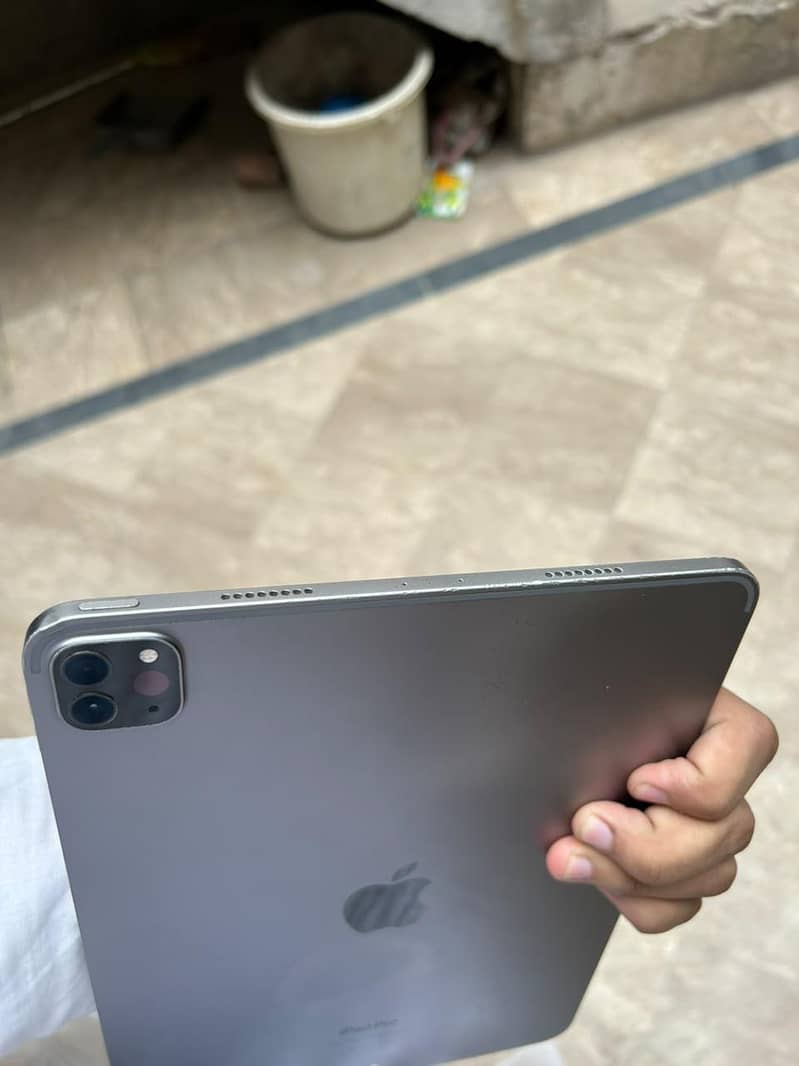 ipad pro m2 with box original 4