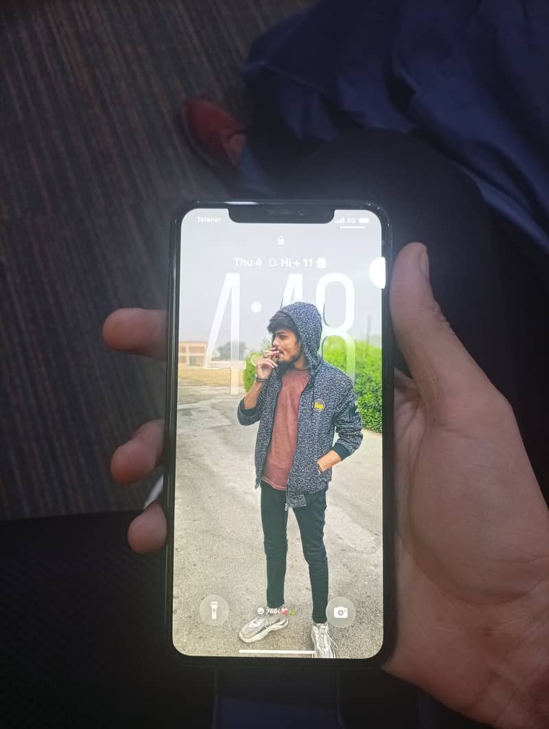 Apple iPhone 11 Pro Max 1