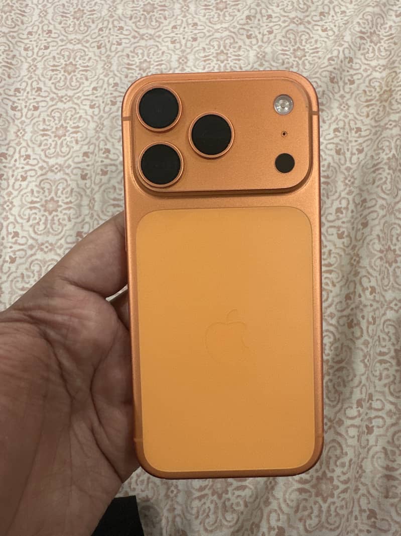 Apple iPhone 17 Pro 4