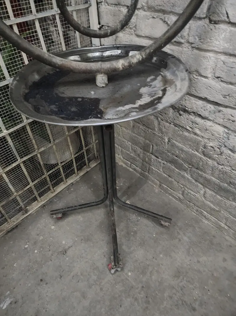 Bird stand — photo 2