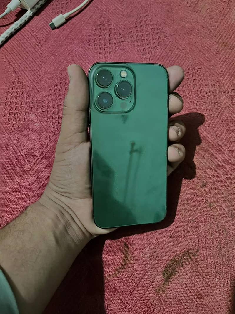 Apple iPhone 13 Pro 0