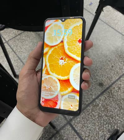 Realme C35