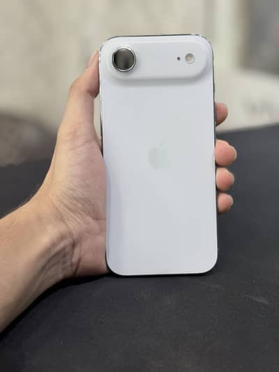 iPhone 17 Air 256GB pta | 94% Battery Health | 9/10 Condition