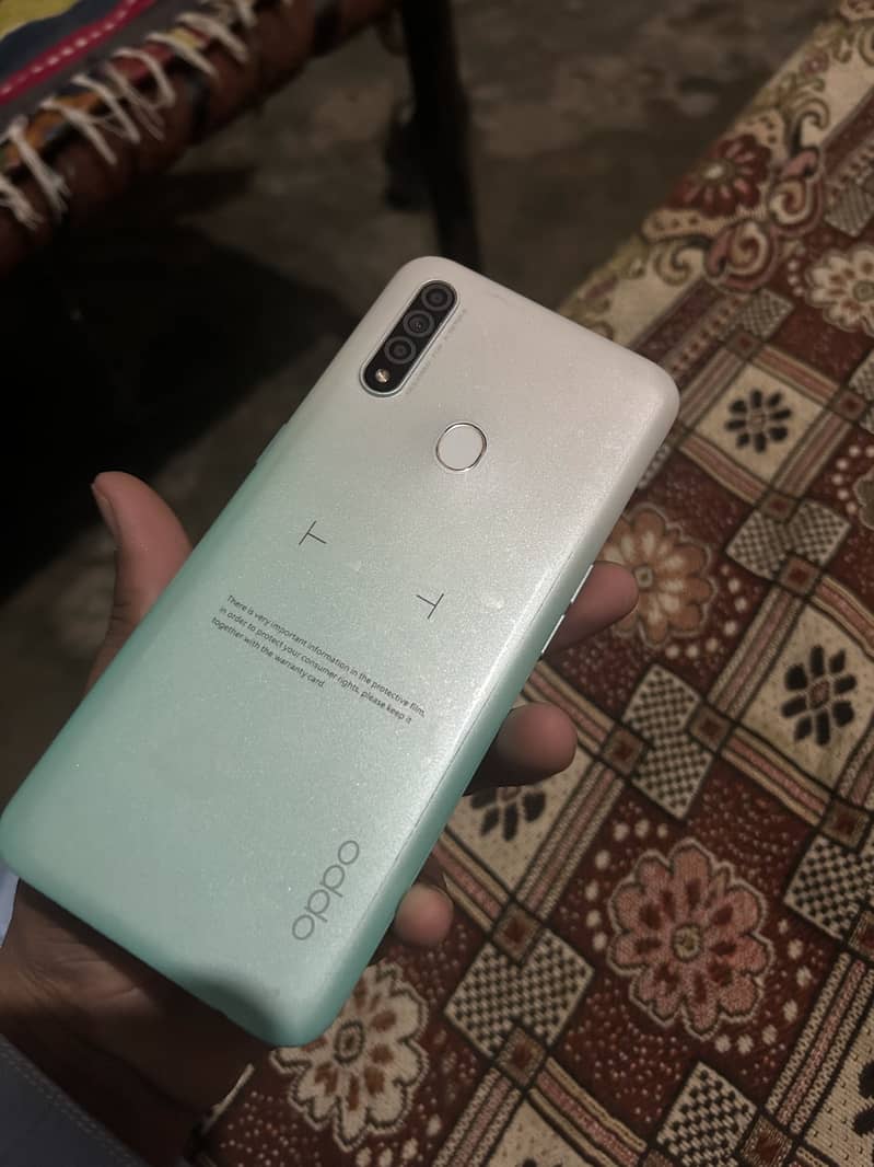 OPPO A31 3
