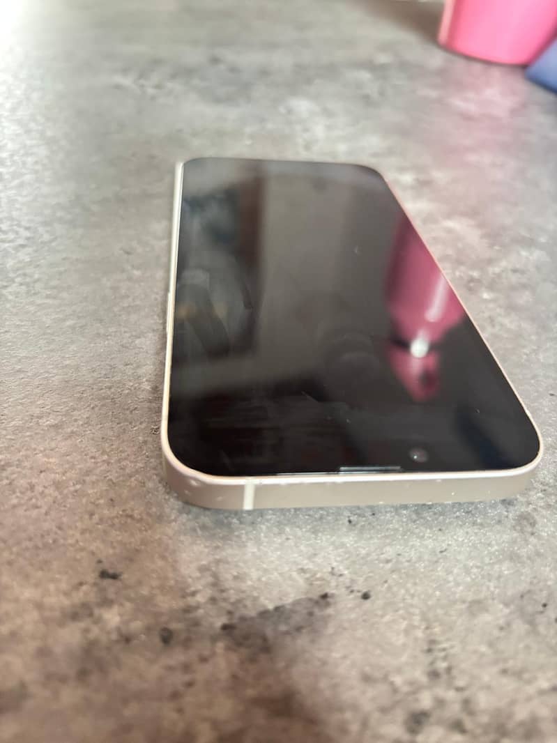 Apple iPhone 14 2