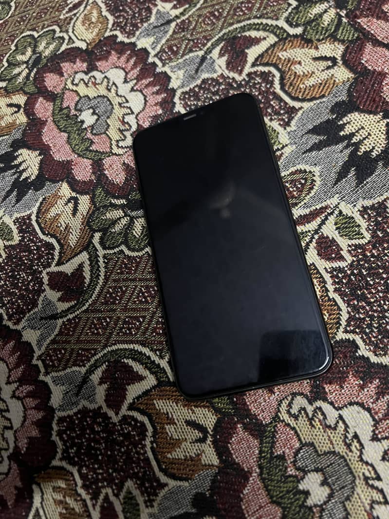 Apple iPhone 11 Pro Max 6