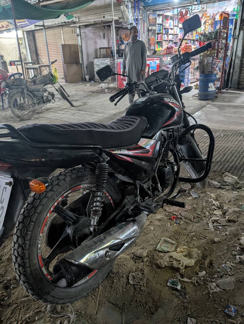 Gr 150 Suzuki 2