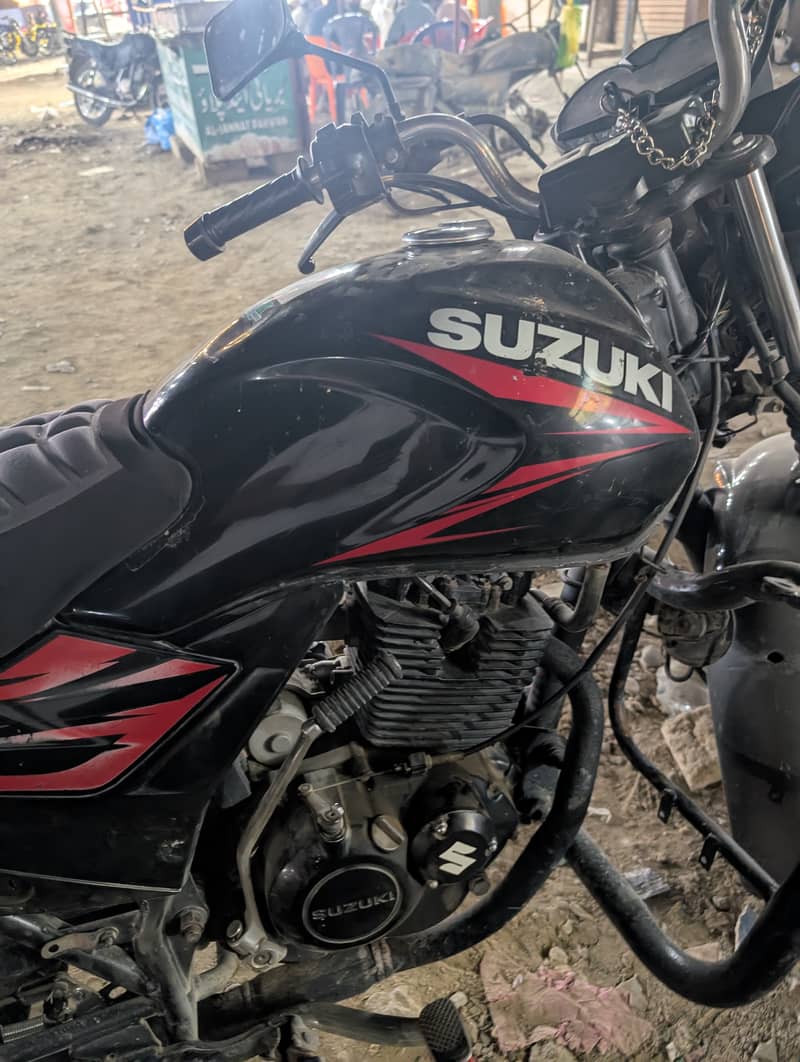 Gr 150 Suzuki 3