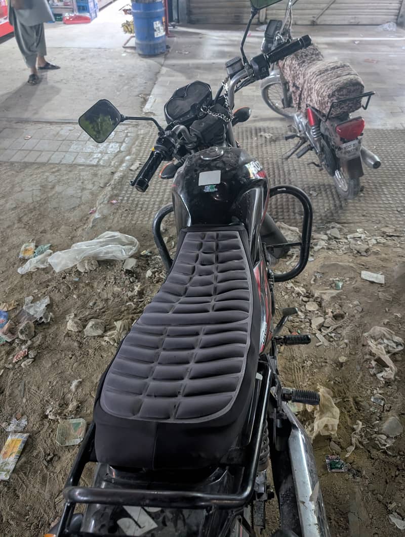 Gr 150 Suzuki 4